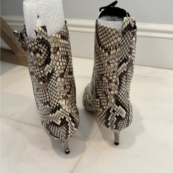 Alexandre Birman Python Snakeskin Leather Kitten Heel Boot New - Picture 4 of 10